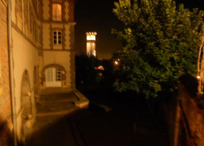 D'hotes Sophie Cite Des Peintres Frühstückspension