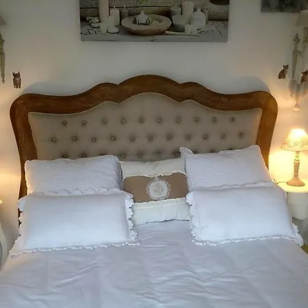D'hotes Sophie Cité Des Peintres Honfleur