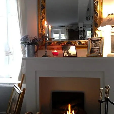 D'hotes Sophie Cite Des Peintres Bed and Breakfast Ονφλέρ
