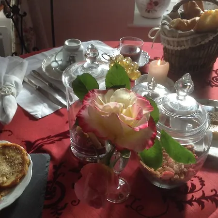 La Maison Du Phare D Hôtes -jacuzzi Privé- Shabby Chic Bed and breakfast
