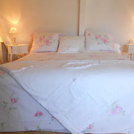 La Maison Du Phare D Hôtes -jacuzzi Privé- Shabby Chic Bed and breakfast