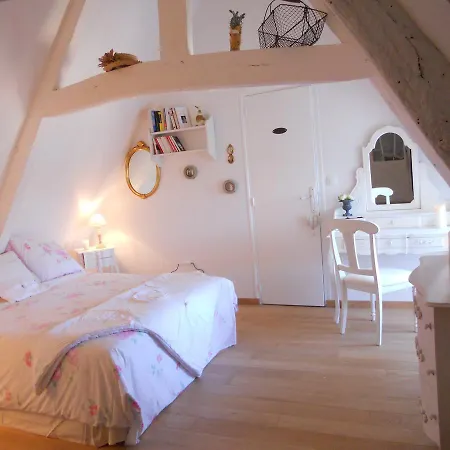 La Maison Du Phare D Hôtes -jacuzzi Privé- Shabby Chic 3*