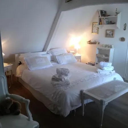 La Maison Du Phare D Hôtes -jacuzzi Privé- Shabby Chic Bed and breakfast 3*