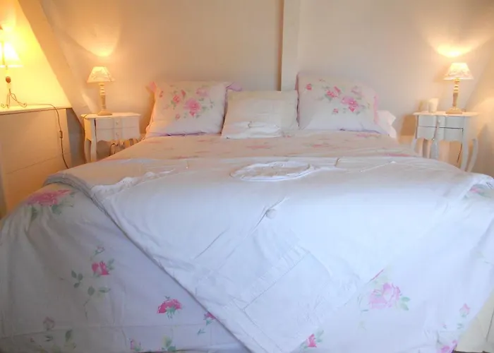 D'hotes Sophie Cite Des Peintres Отель типа 