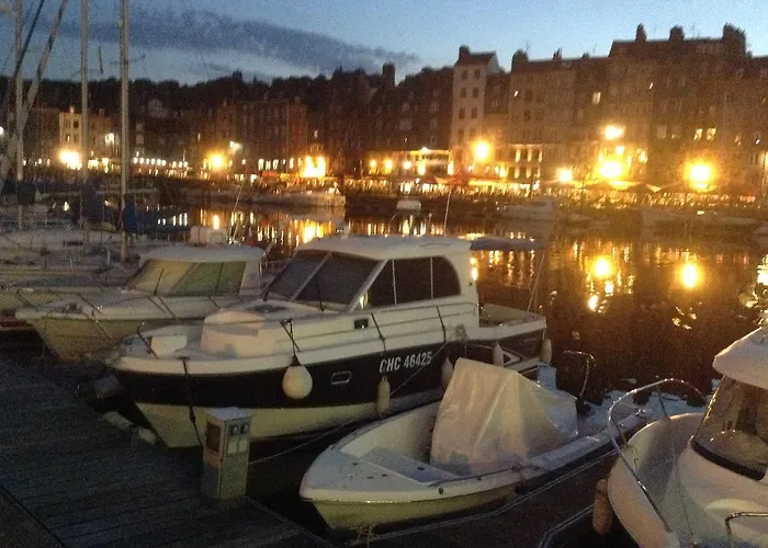 D'hotes Sophie Cite Des Peintres