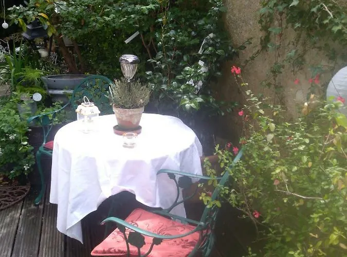 D'hotes Sophie Cité Des Peintres Bed and breakfast Honfleur